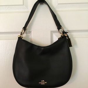 Authentic Coach mae crossbody